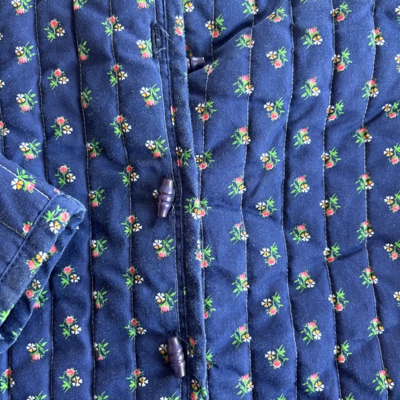 Vintage Women's 42 Blue Floral Quilted Jacket Haband for Her Cottagecore Granny - Picture 10 of 10
